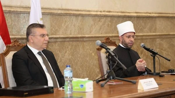 وزير الأوقاف ورئيس اتحاد "أوسبو" يفتتحان الدورة التدريبية الحادية عشرة بمسجد مصر الكبير