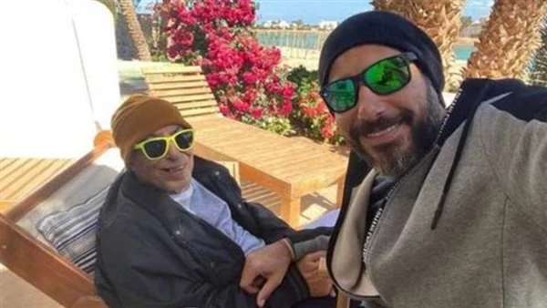 بكلمات مؤثرة. أحمد السعدني يحيي ذكرى وفاة والده صلاح السعدني