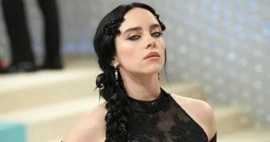 معاناة المشاهير مع الصحة النفسية.. حقيقة أم استعراض على السوشيال ميديا؟