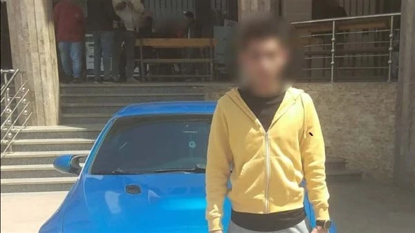 استعراض مميت في حفل زفاف..ضبط طالب قاد سيارة بشكل خطيروعطّل المرور بالغربية