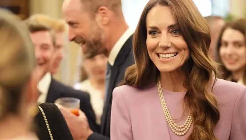 كيت ميدلتون تفرض حضورها في المئوية لميلاد الملكة إليزابيث الثانية بفستان أنيق (صور)