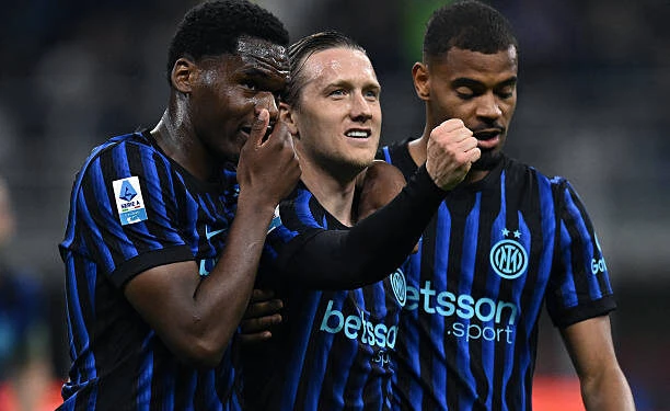 الإنتر غسـل وكوى كالياري بتلاتة نظيفة في الكالتشيو