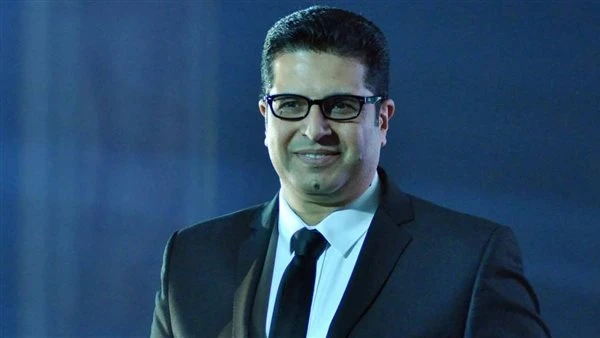 أصعب تجربة. أيمن سلامة يكشف عن تعرض زوجته لوعكة صحية: كادت تصاب بالشلل