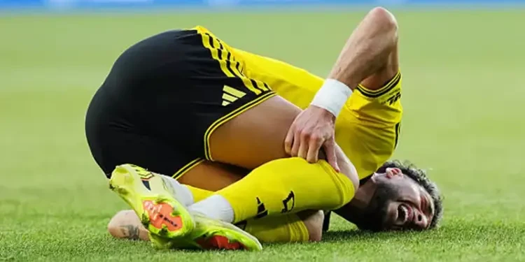 العين صابت الفدائي. والرباط الصليبي قص رِجل وسام أبو علي