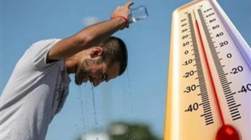 كيف تحمي نفسك من ضربات الشمس والسكتات المفاجئة في الصيف