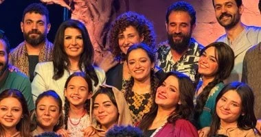 منى الشاذلى وحنان مطاوع تشهدان عرض متولى وشفيقة بمسرح الطليعة