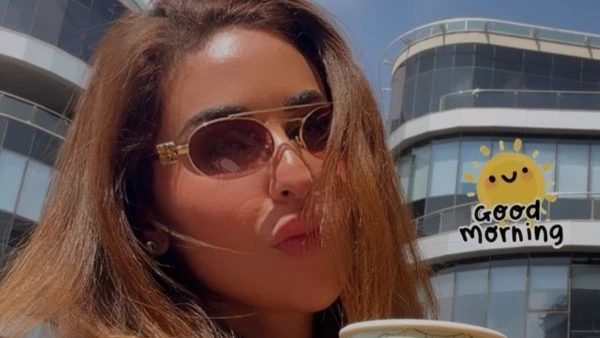 مي سليم تخطف الأنظار بإطلالة جذابة