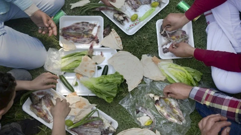 بدائل صحية للفسيخ والرنجة في شم النسيم. استمتع بالاحتفال دون مخاطر