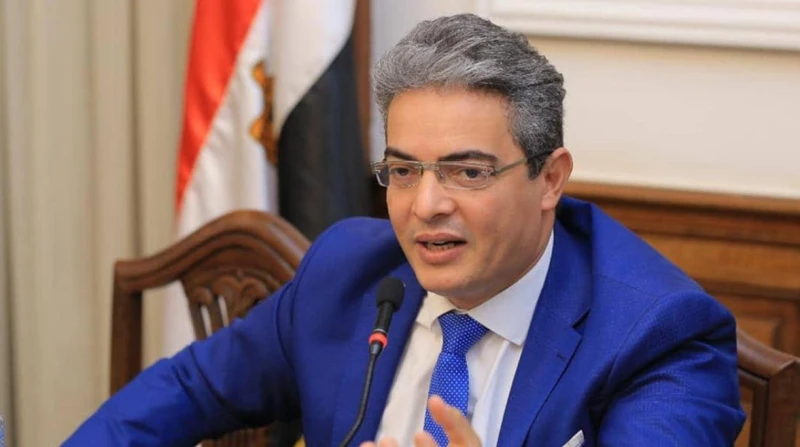 نقيب الإعلاميين يهنئ قداسة البابا تواضروس والإخوة المسيحيين بعيد القيامة المجيد