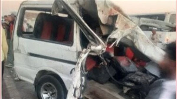 إصابة 3 أشخاص في انقلاب ميكروباص على طريق نخل –نويبع بشمال سيناء