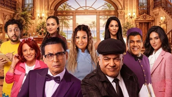 جريمة في فندق السعادة.. غموض وكوميديا يجتمعان على مسرح محمد العلي بالرياض