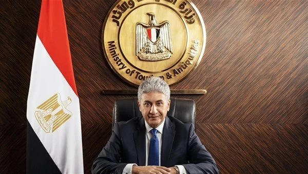 وزير السياحة يبحث تطوير الغوص والأنشطة البحرية ورفع معايير السلامة الدولية