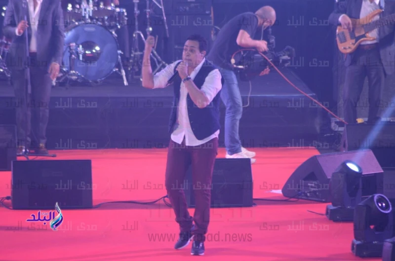 حكيم يصل إلى أستراليا لإحياء حفله الغنائي المنتظر في ملبورن