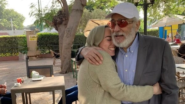 حفيدة عبدالرحمن أبوزهرة تطلب الدعاء له بعد تعرضه لوعكة صحية