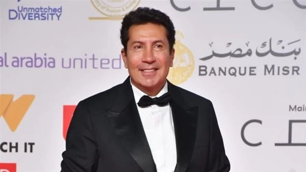 “هتجنن عليها”.. هاني رمزي يعبر عن اشتياقه لـ عبلة كامل ويكشف كواليس علاقتهما