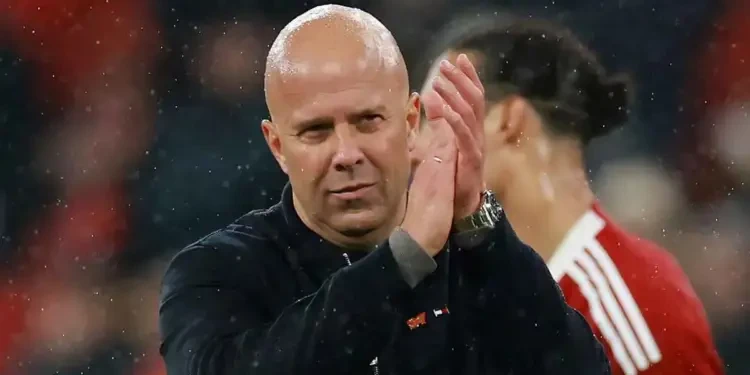 شرط واحد للبقاء… سلوت أمام اختبار حاسم في ليفربول