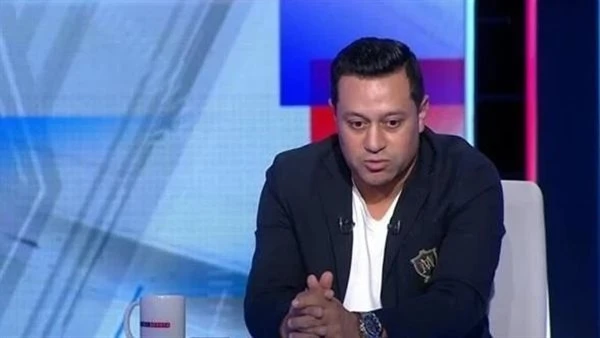 هشام حنفي يشيد بسيراميكا وينفي تأثير غرفة الملابس على الأهلي