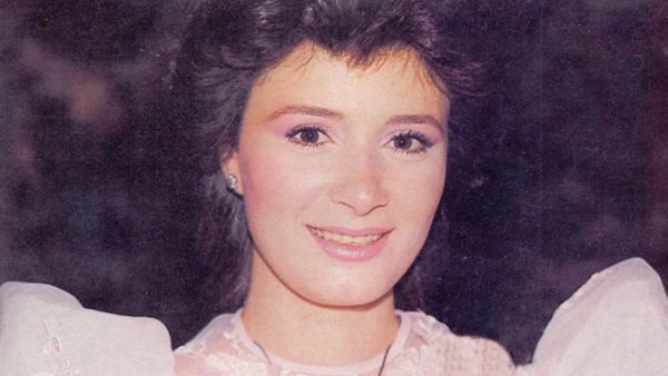 ولادة متعسرة وجلطة. سبب ارتداء هالة فؤاد للحجاب وسر اعتزالها