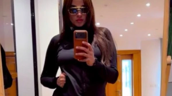 بملابس ياسمين عبد العزيز شاهد