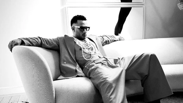 أسد. محمد رمضان يتحدى بفيلمه الجديد وترقب إيراداته مع قرار الإغلاق المبكر