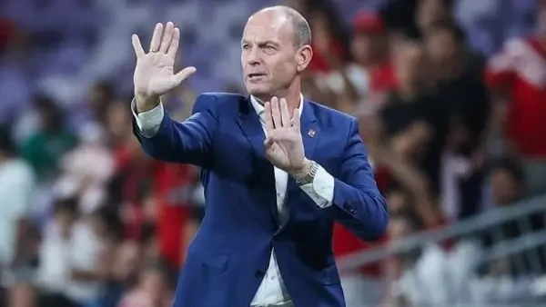 أمير هشام يكشف كواليس تحرك الأهلي لفسخ عقد ييس توروب بالتراضي