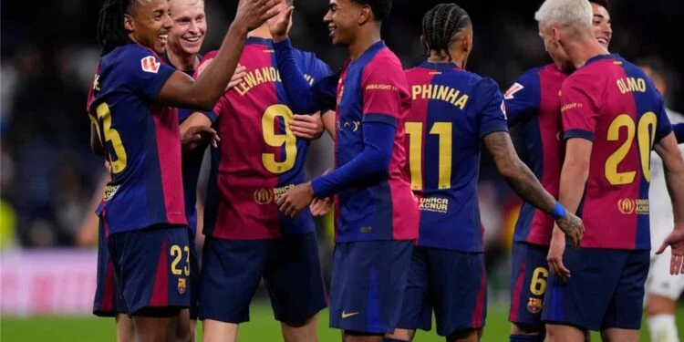 “القاضية” كتالونية. برشلونة يدمر حصون أتلتيكو بسيناريو قاتل