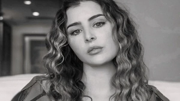 شاهد. عائشة بن أحمد تخطف الأنظار في أحدث ظهور