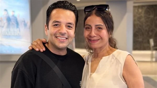 بعد 22 سنة. طفل فيلم تيتو يظهر مع عفاف مصطفى: بقى أب