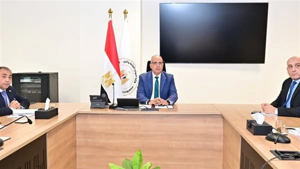 وزير الري يوجه بحماية القناطر والمنشآت التاريخية والحفاظ على هويتها المعمارية