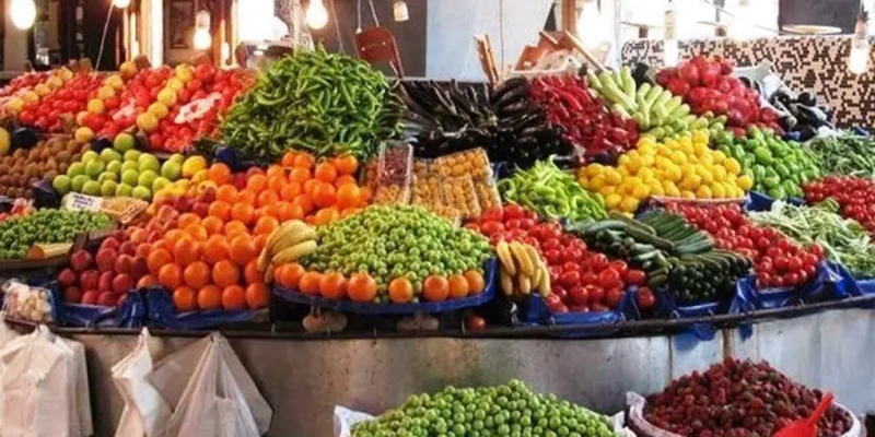 أسعار الخضراوات والفاكهة في أسوان اليوم الأربعاء 1-4-2026