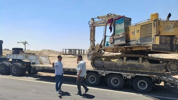 مصادرة حفار بالغردقة لالقاء ناتج الحفر في الأماكن الغير مخصصة له