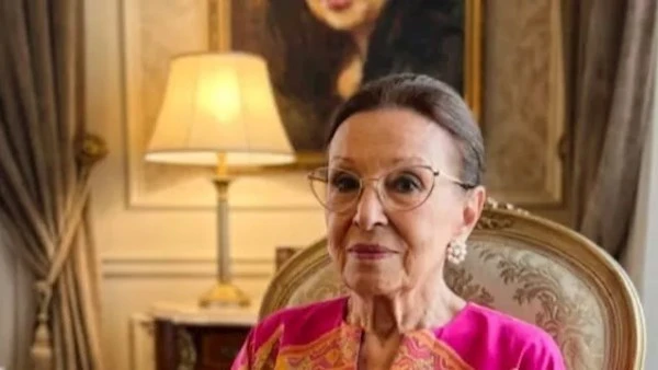 اتحاد النقابات الفنية يهنئ نجاة الصغيرة بحصولها على جائزة زايد الثقافية