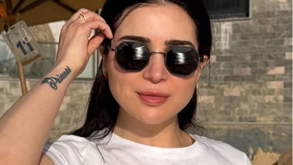 مي عز الدين تخطف الأنظار في أحدث ظهور | شاهد