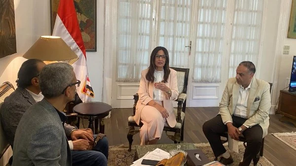 بعد وزيرة الثقافة تنهي أزمة أكاديمية الفنون