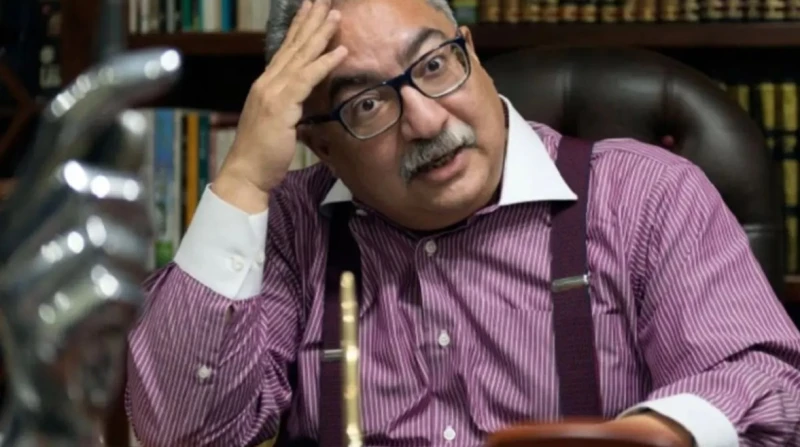 بعد انتقاده عمرو موسى. أغرب تصريحات الإعلامي إبراهيم عيسى