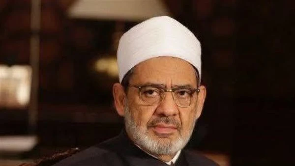 شيخ الأزهر يبدي دهشته من رفض البعض تدريس أبنائهم اللغة العربية