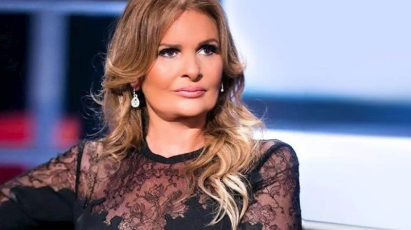 يسرا تتضامن مع الشعب اللبناني