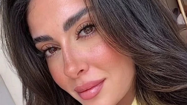 بألوان ميرنا نور الدين تتألق بإطلالة كاجوال