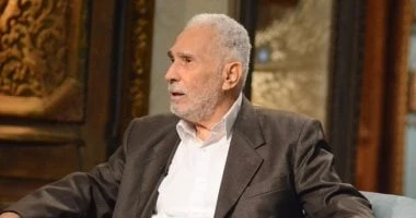 نجل عبد الرحمن أبو زهرة لـ« »: حالة والدى تشهد تحسنا فى الوعى والتنفس