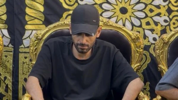 مش مصدق رحيله حمدي الميرغني يستقبل عـزاء والده الراحل بالسويس