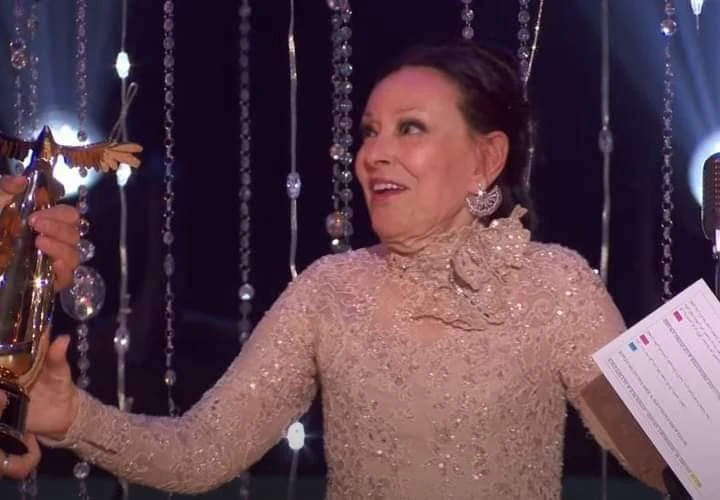 نجاة الصغيرة تفوز بجائزة شخصية العام الثقافية ضمن الدورة العشرين من الشيخ زايد للكتاب