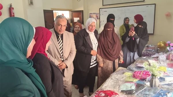 افتتاح المعرض الخيري بكلية الدراسات الإنسانية جامعة الأزهر بتفهنا الأشراف