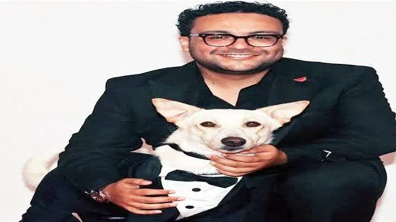 "أصعب من إخراج مشاهد البشر".. خالد منصور يكشف كواليس العمل مع "كلب"