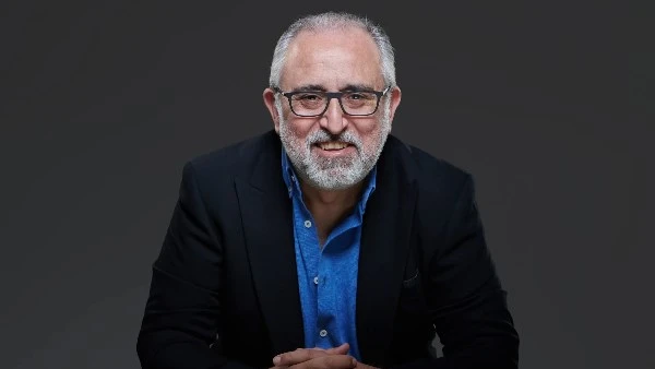 تامر كروان يفوز بجائزة أفضل موسيقى تصويرية فى رمضان 2026