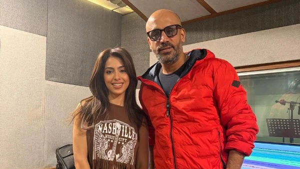 بعد نجاحاته مع عمرو دياب وإليسا ومحمد حماقي… محمد يحيى يراهن على صوت سارة محجوب