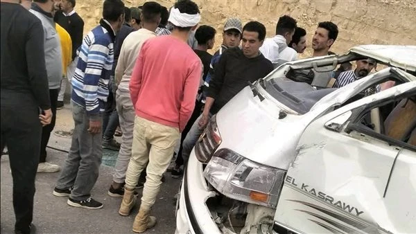 النيابة تصرح بدفن ضحيتي حادث انقلاب سيارة ميكروباص بالطريق الأوسطى