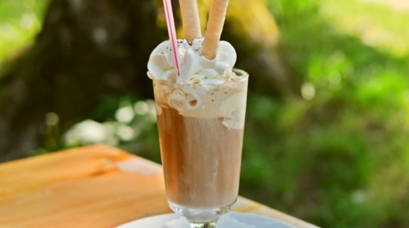 طريقة عمل الآيس كوفي في 3 خطوات، مشروب الربيع المنعش