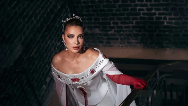 أمام 6 آلاف مشاهد.. حفل تاريخي لأصالة في العاصمة الفرنسية باريس