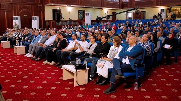 في تدشين فرقة ماسبيرو المسرحية.. الفنانون والنقاد يعرضون رؤيتهم لمستقبل المسرح بمصر