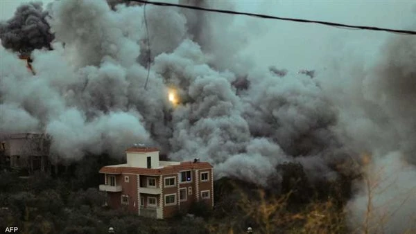 القصف يتجدد على بيروت.. تصاعد الغارات الإسرائيلية وانتقادات داخلية لأداء حزب الله